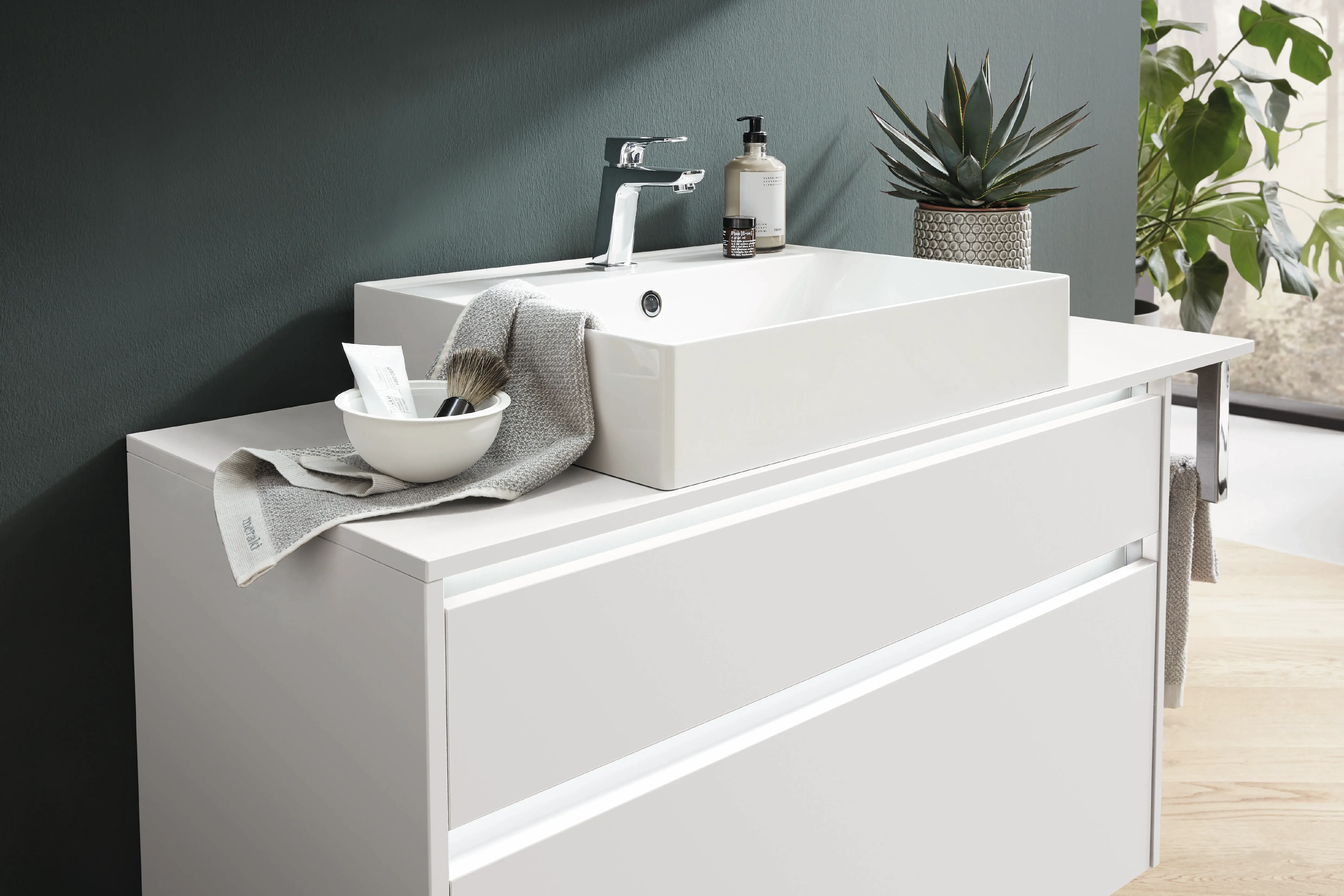 Softline 509 Lacquer, perfect honed white — detajl 1