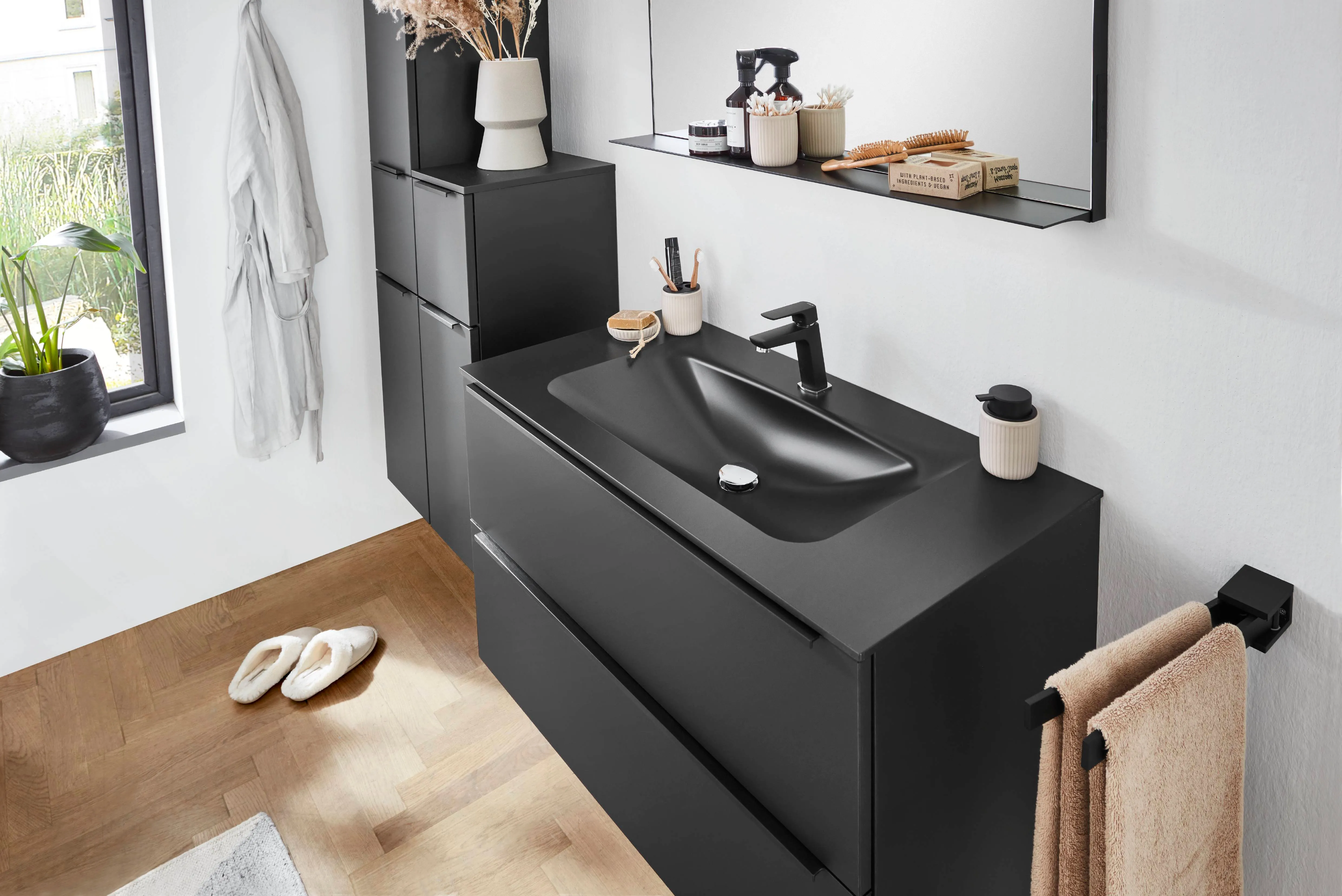 Easytouch 961 Lacquered laminate, graphite black ultra matt — detajl 2