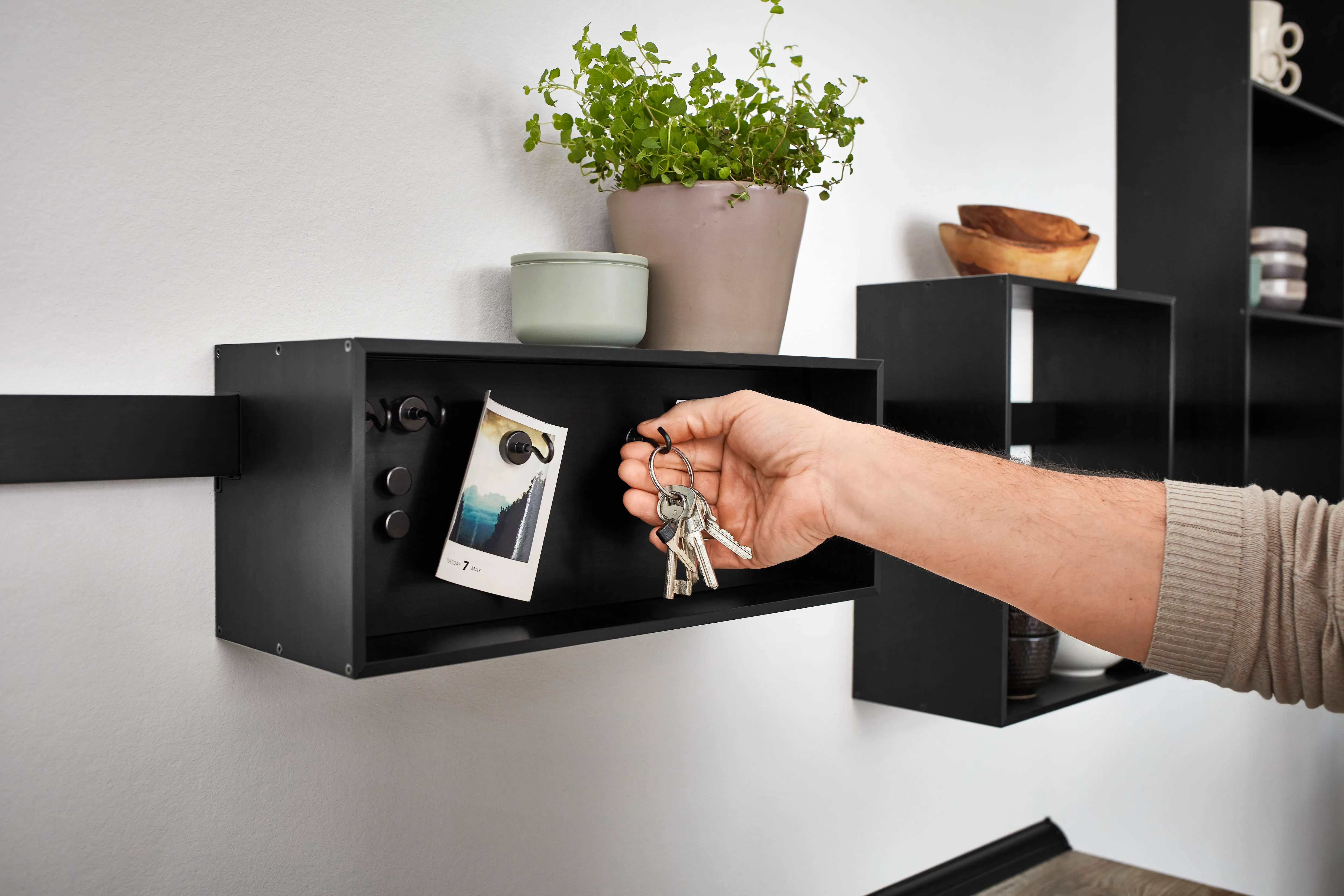 Inox 216 Lacquered laminate, brushed steel reproduction — detajl 4