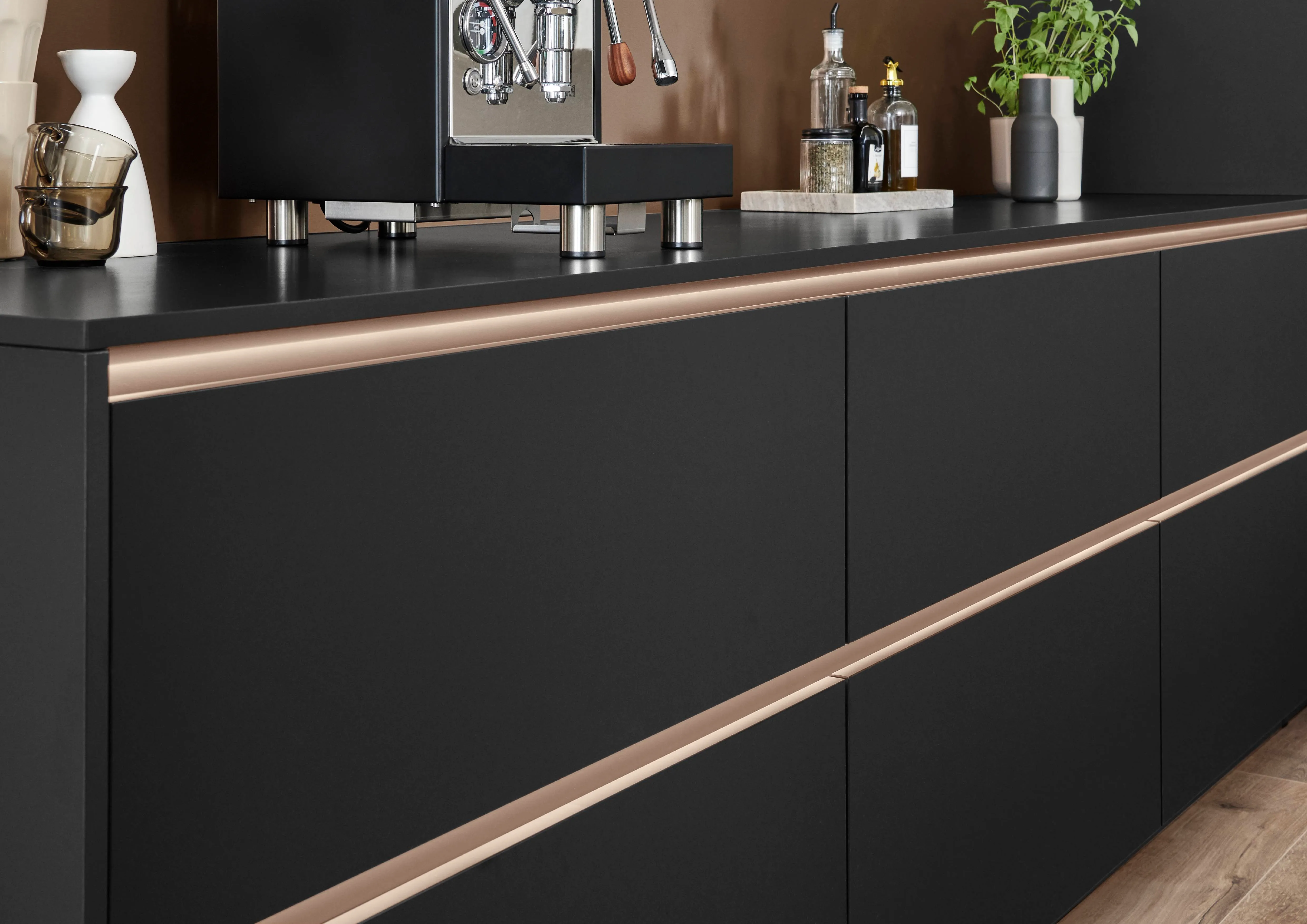 Senso 496 Lacquer, premium honed black — detajl 11