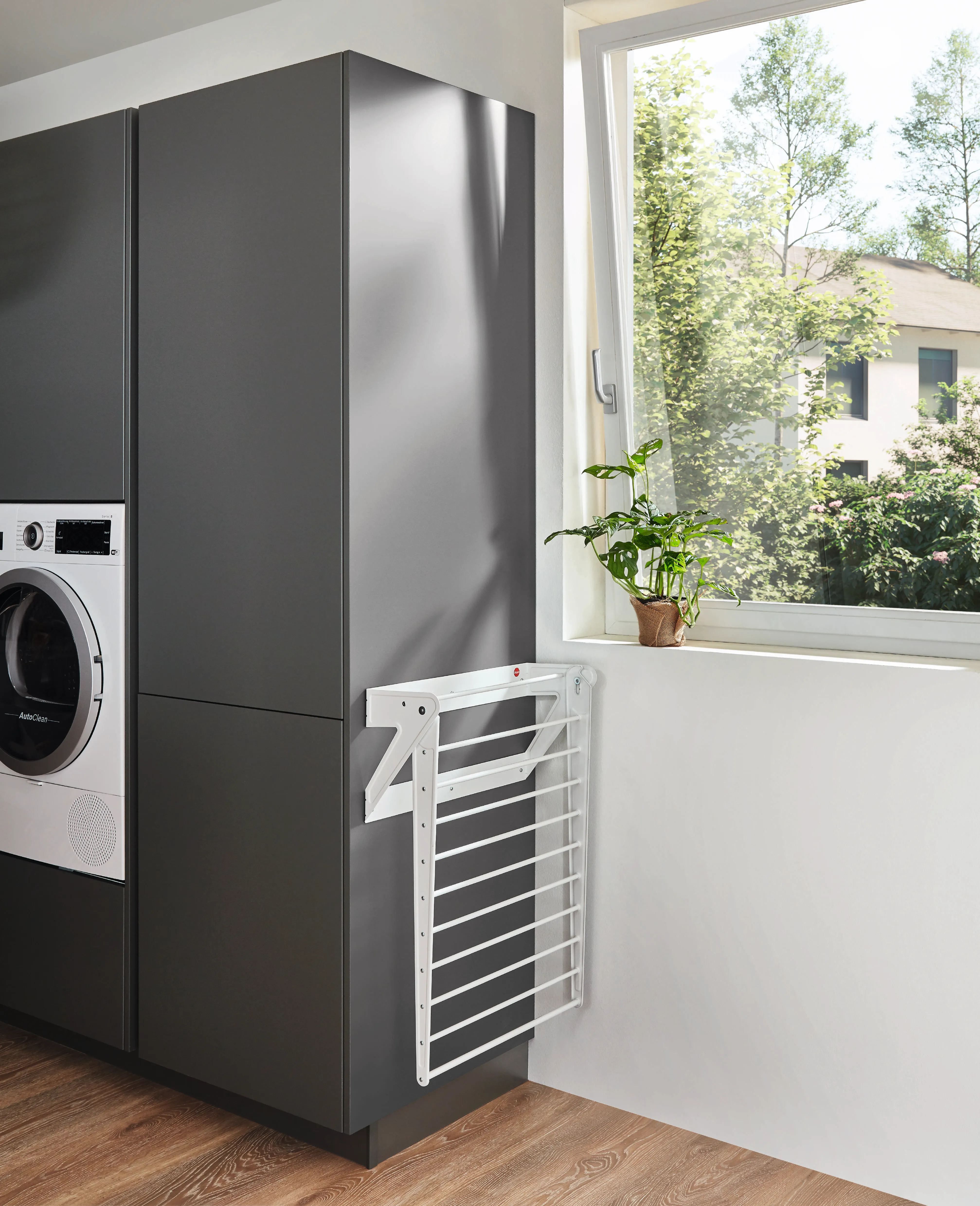 Touch 334 Lacquered laminate, slate grey supermatt — ambient 2